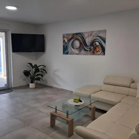 Сasa de vacaciones Oana - Privat Pool Murine