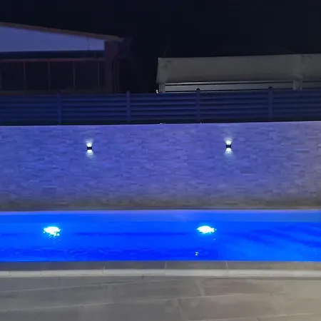 Σπίτι διακοπών Oana - Privat Pool *